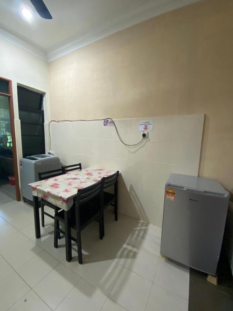 Homestay Tok Ma 1 Alur Tuman マラン エクステリア 写真
